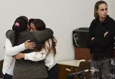 Libertad amarga para las hermanas Jara