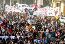 Marcha por la educación pública en Chile dejó cientos de heridos y detenidos