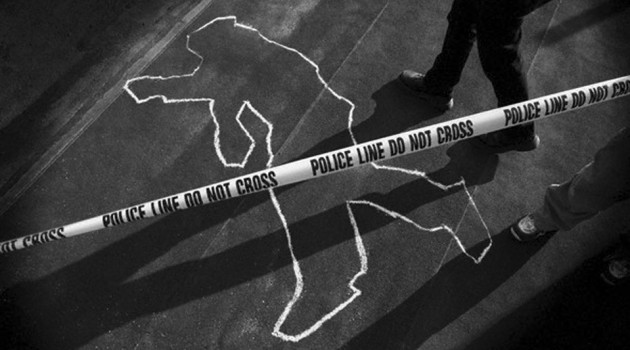 Chalk Outline at Police Crime Scene --- Image by © William Whitehurst/CORBIS